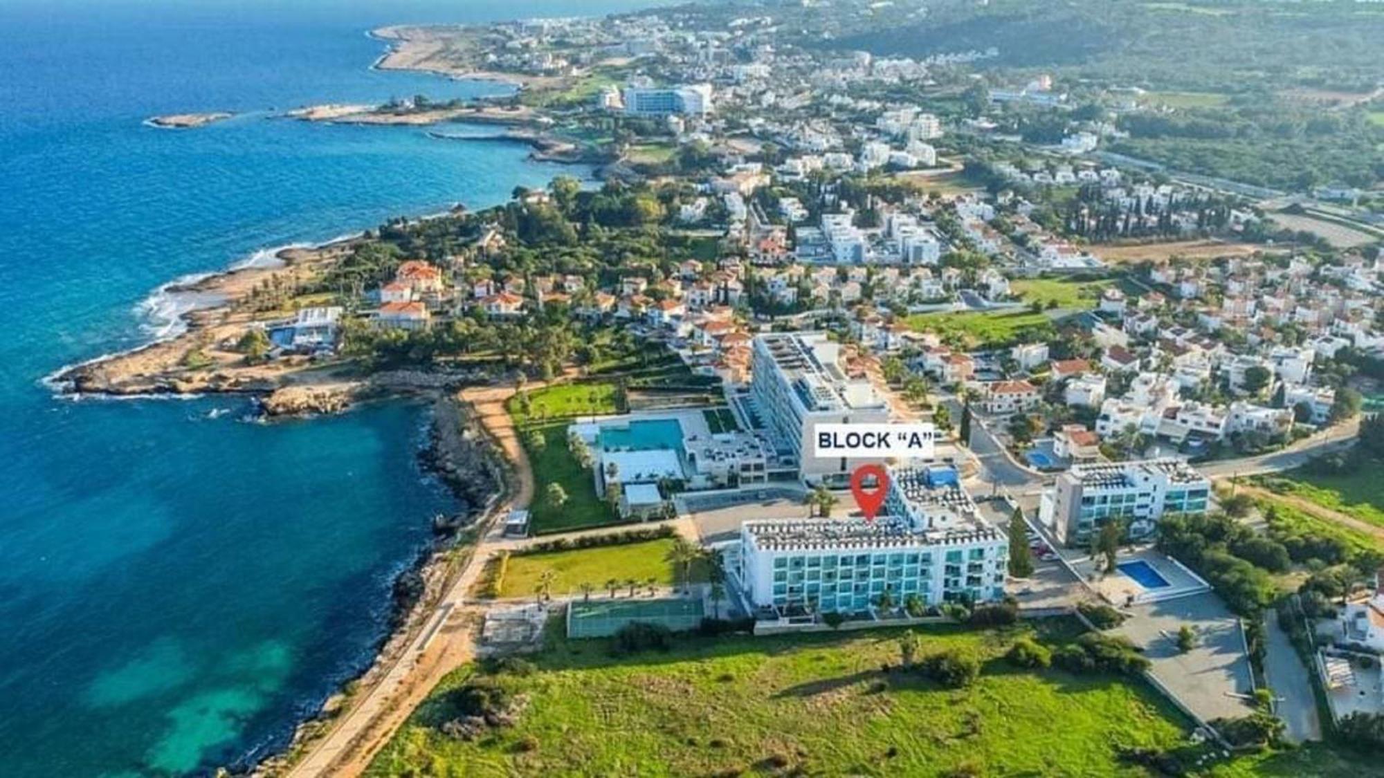 Amber - Coralli Beachfront Apartment Protaras Exterior foto