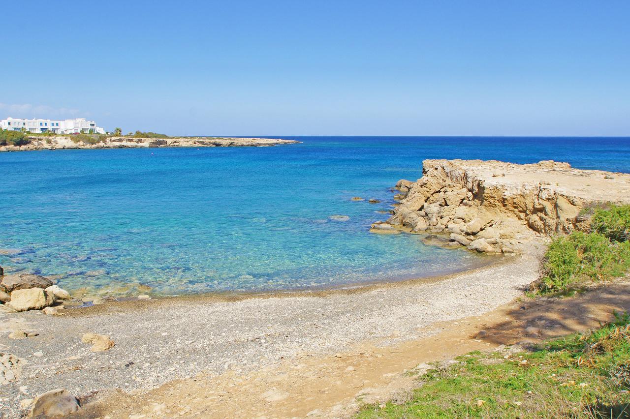 Amber - Coralli Beachfront Apartment Protaras Exterior foto