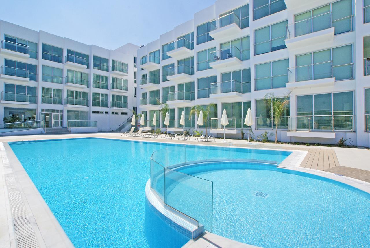 Amber - Coralli Beachfront Apartment Protaras Exterior foto