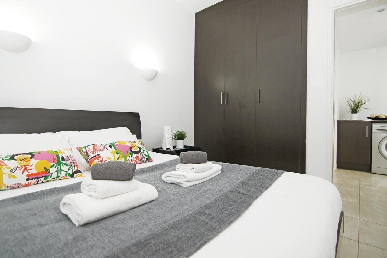 Amber - Coralli Beachfront Apartment Protaras Exterior foto